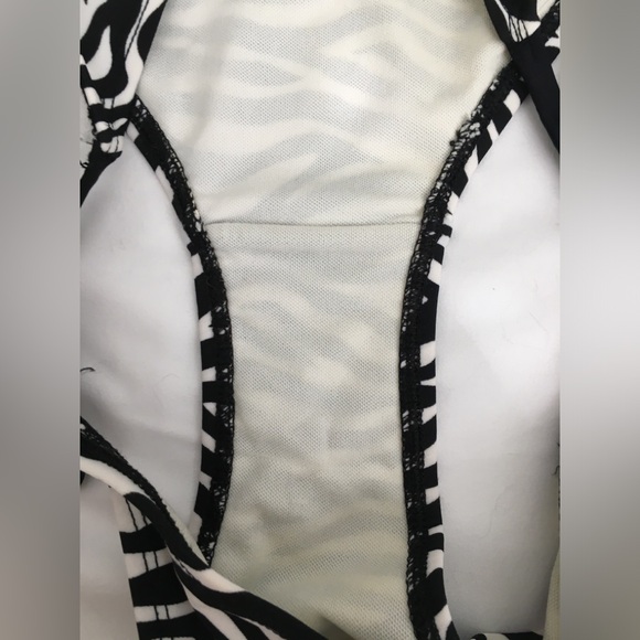 EUC vintage Wet seal black/white zebra print string bikini bottoms. - Picture 5 of 5